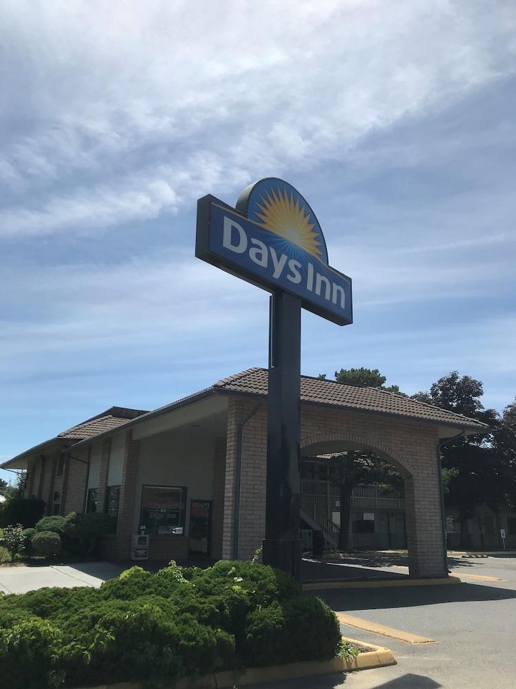 Days Inn By Wyndham Richland Kültér fotó